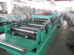 Chine Le Purlin de Z laminent à froid former la machine pour l'acier galvanisé avec hydraulique fournisseur
