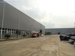 Chine Bâtiments en acier industriels de Chambre de tremblement de terre de lumière préfabriquée de preuve avec Q235, Q345 fournisseur