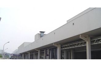 Chine La structure métallique galvanisée Pré-a machiné des bâtiments avec le panneau de revêtement de mur fournisseur