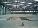 Chine Metal la fabrication de construction Pré-machinée avec le toit en acier de mur de panneau usine