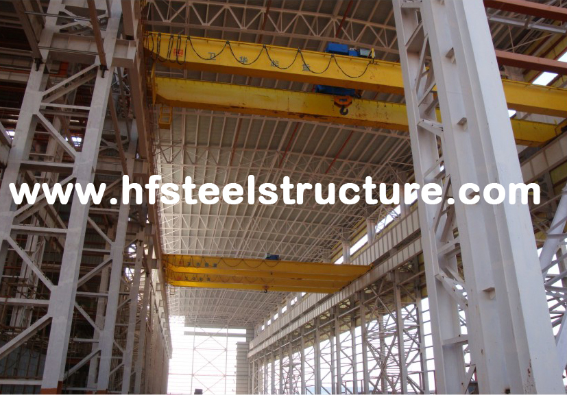 Bâtiments galvanisés d'entrepôt de fabrications d'acier de construction couverts par le panneau de revêtement de mur
