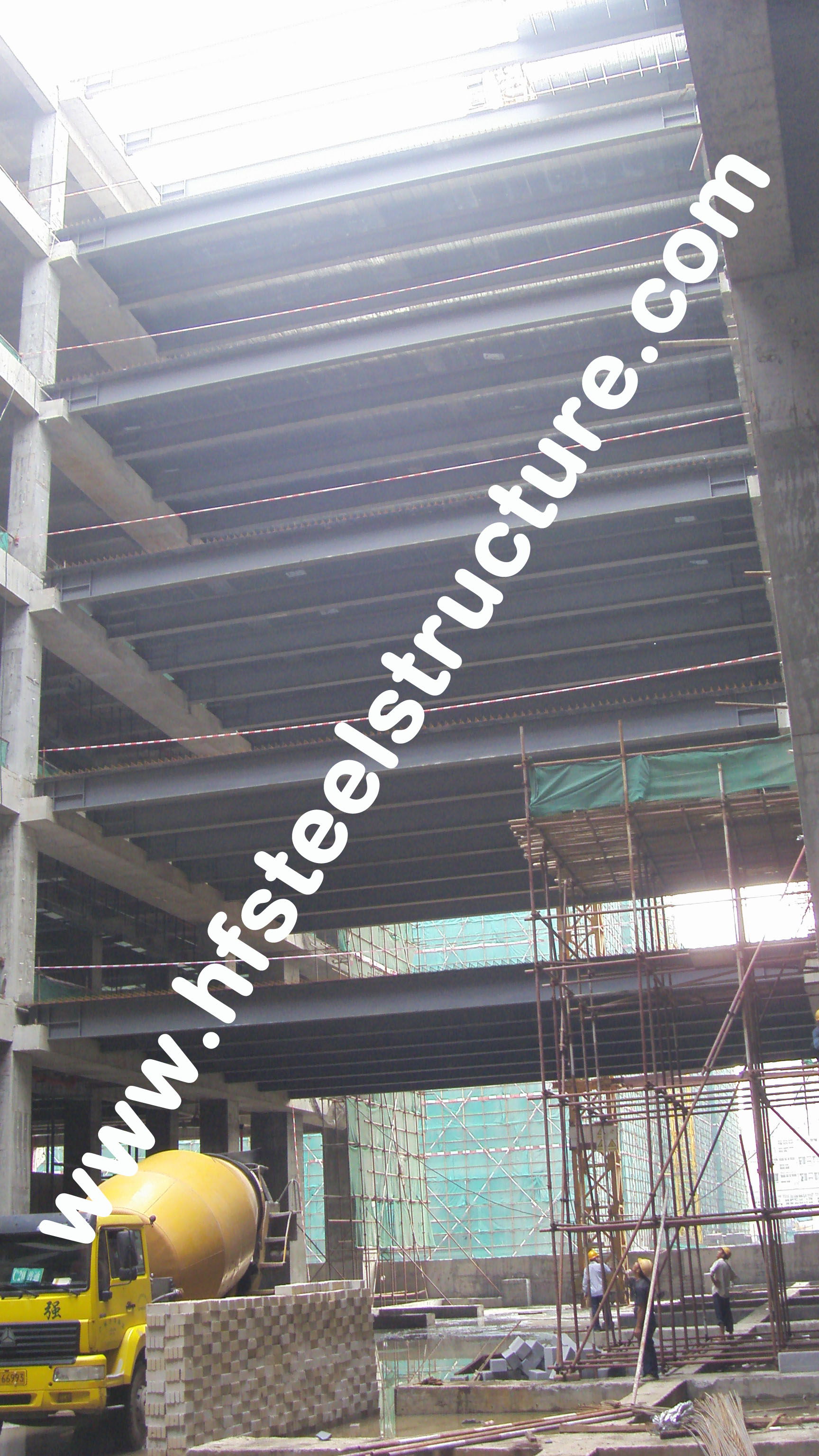 Bâtiments en acier commerciaux galvanisés par Designe modulaires préfabriqués avec de l'acier laminé à froid